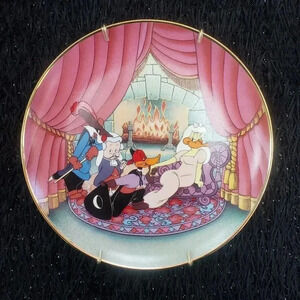 Franklin Mint 8" Plate - Scarlet Pumpernickel Limited Edition Plate No. LA 4187